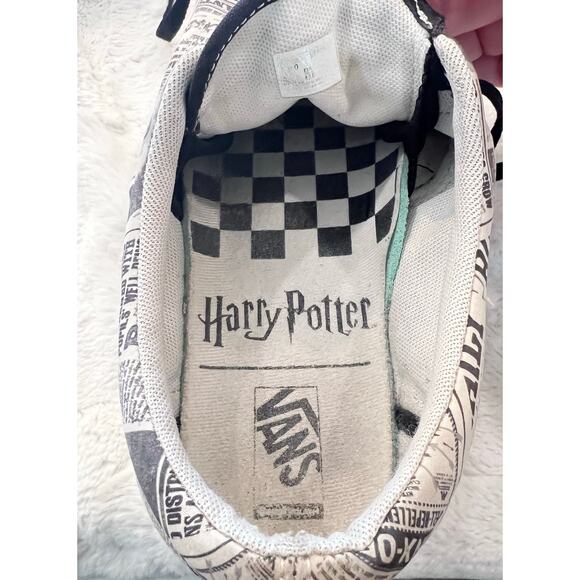 VANS Harry Potter Daily Prophet Newspaper Sneakers Mens Size 10, Womens Sz 11.5 - Picture 6 of 11